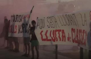 Konfetti-Protest am Hafen von Palma de Mallorca: Tourismusgegnern drohen 29 Jahre Haft
