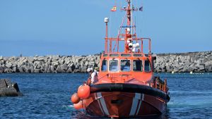 Llegan a El Hierro 112 inmigrantes en dos cayucos
