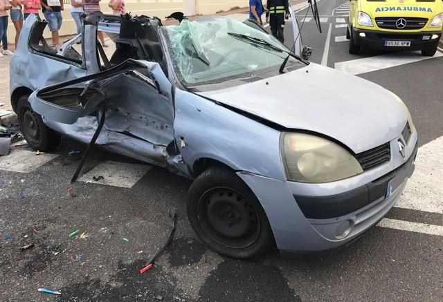 Vehículo accidentado en Lanzarote