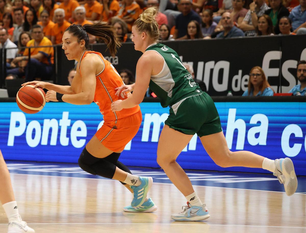Parido de Euroleauge Women entre el Valencia Basket y el AZS UMCS Lublin