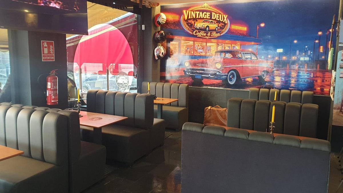 Interior del local Vintage Deux.