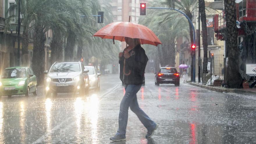 Alicante mantiene el comité de emergencias debido a la situación de inestabilidad meteorológica