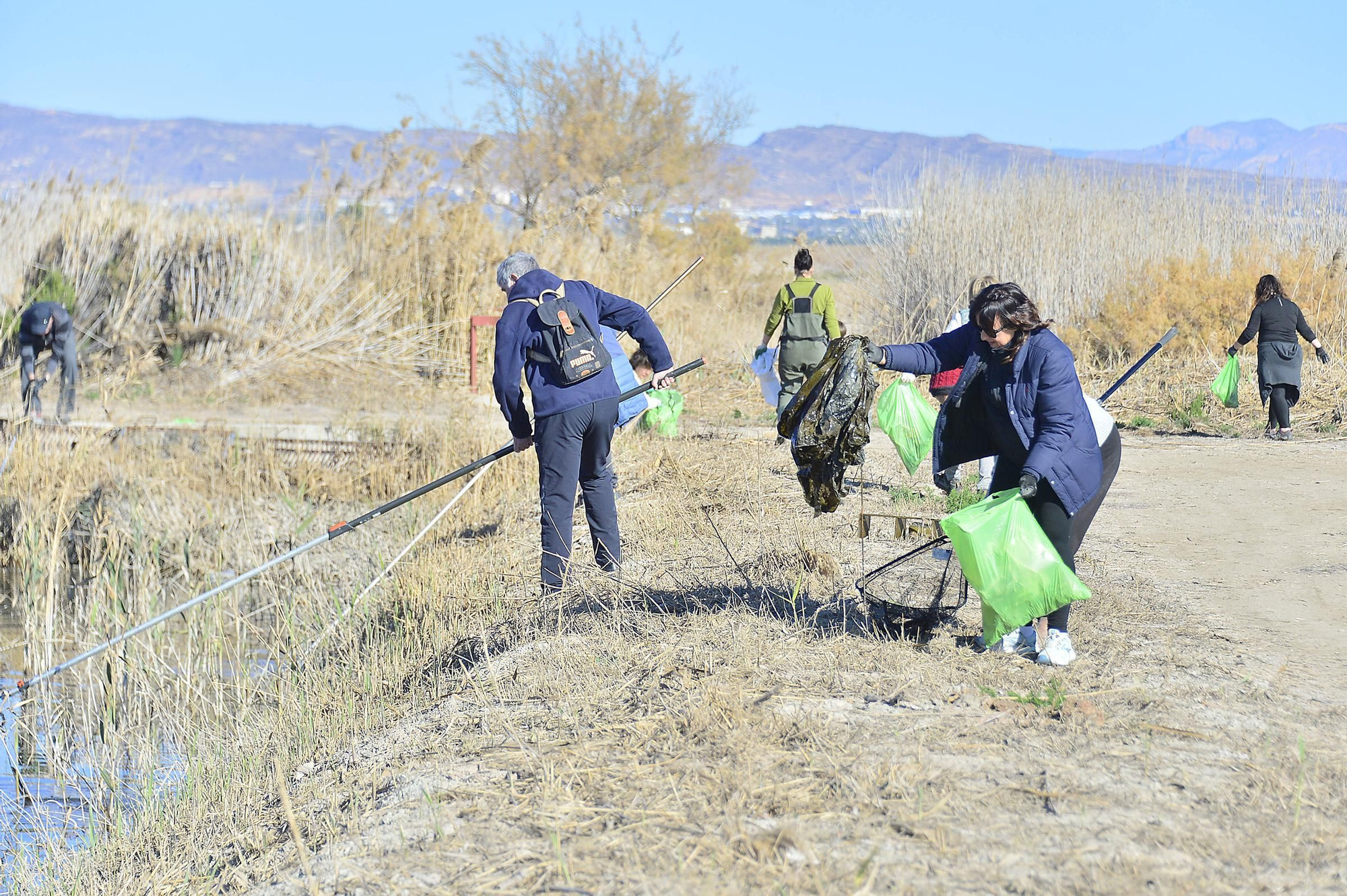 RECOGIDA DE RESIDUOS Y RUTA ORNITOLÓGICA EN EL HONDO