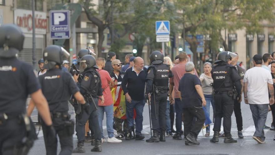 Tensión en la manifestación del 9 d&#039;Octubre en València