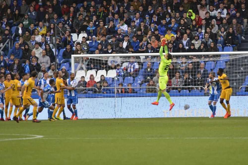 El Dépor cae en el descuento ante el Atlético