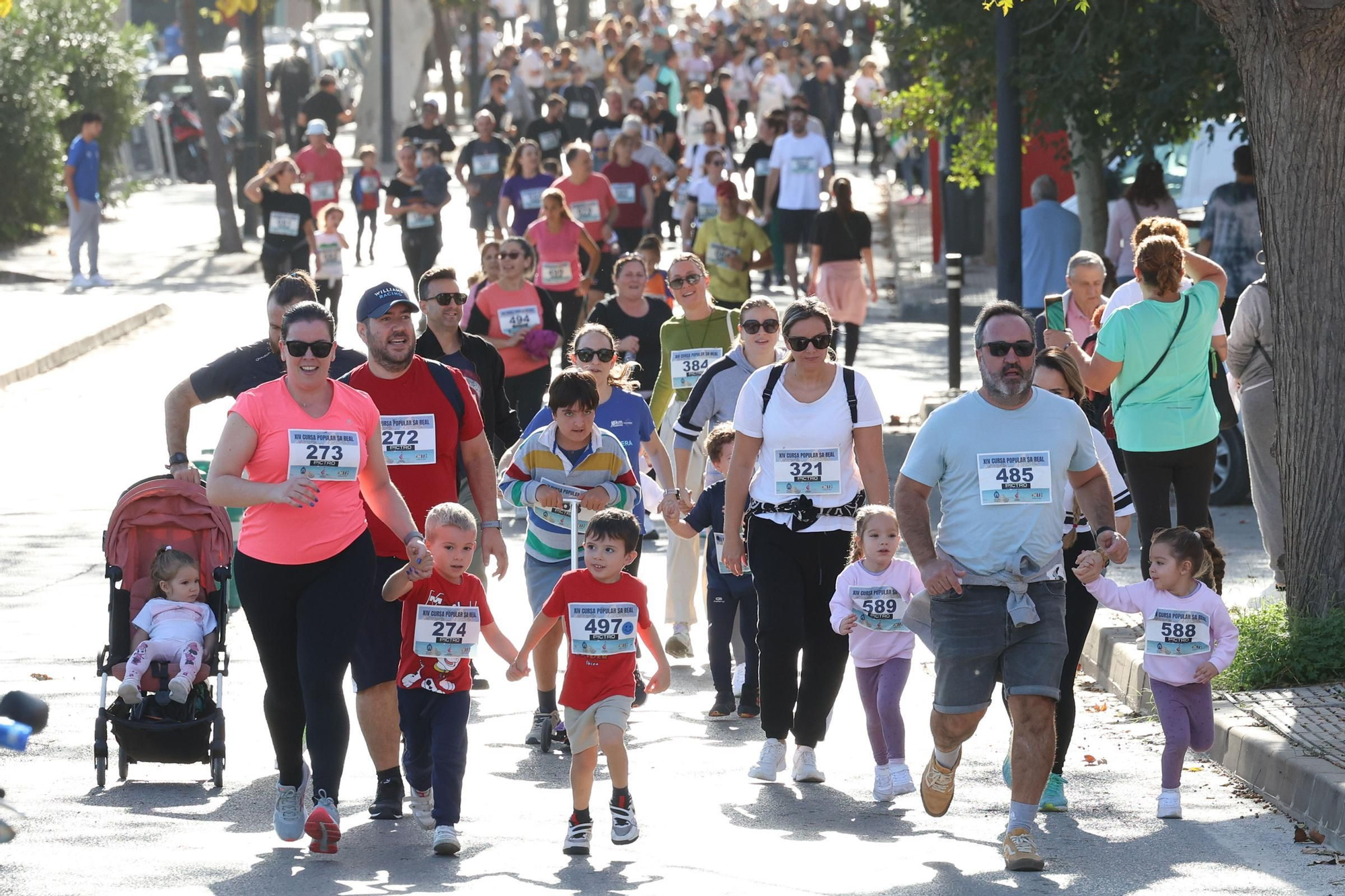 Galería: La carrera festiva de Ibiza para disfrutar en familia