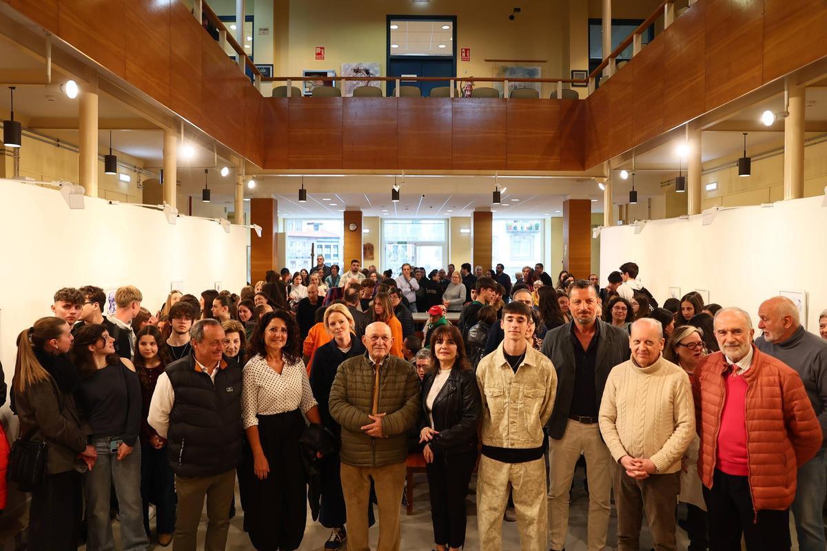 EN IMÁGENES: El arte a bolígrafo del artista de 16 años Aarón Martínez desembarca en Avilés