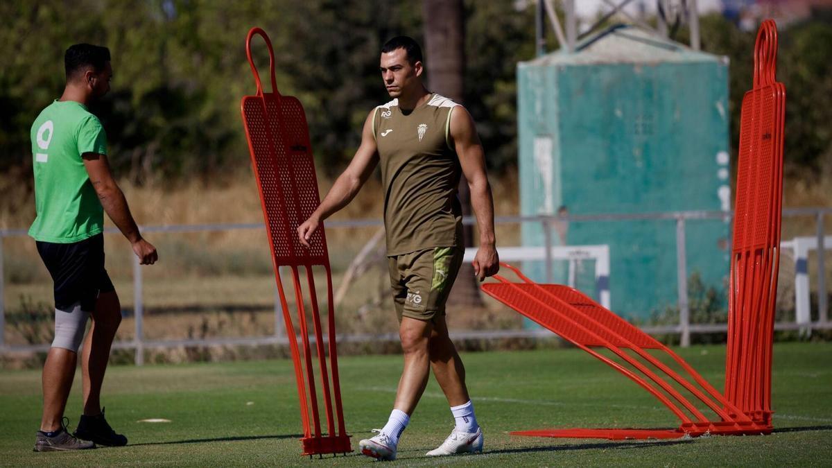 Damián Cáceres, en un entrenamiento del Córdoba CF en la Ciudad Deportiva.