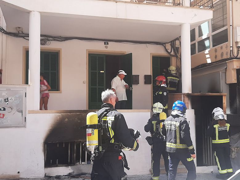 Alarma por un incendio en un sótano de s'Arenal de Llucmajor