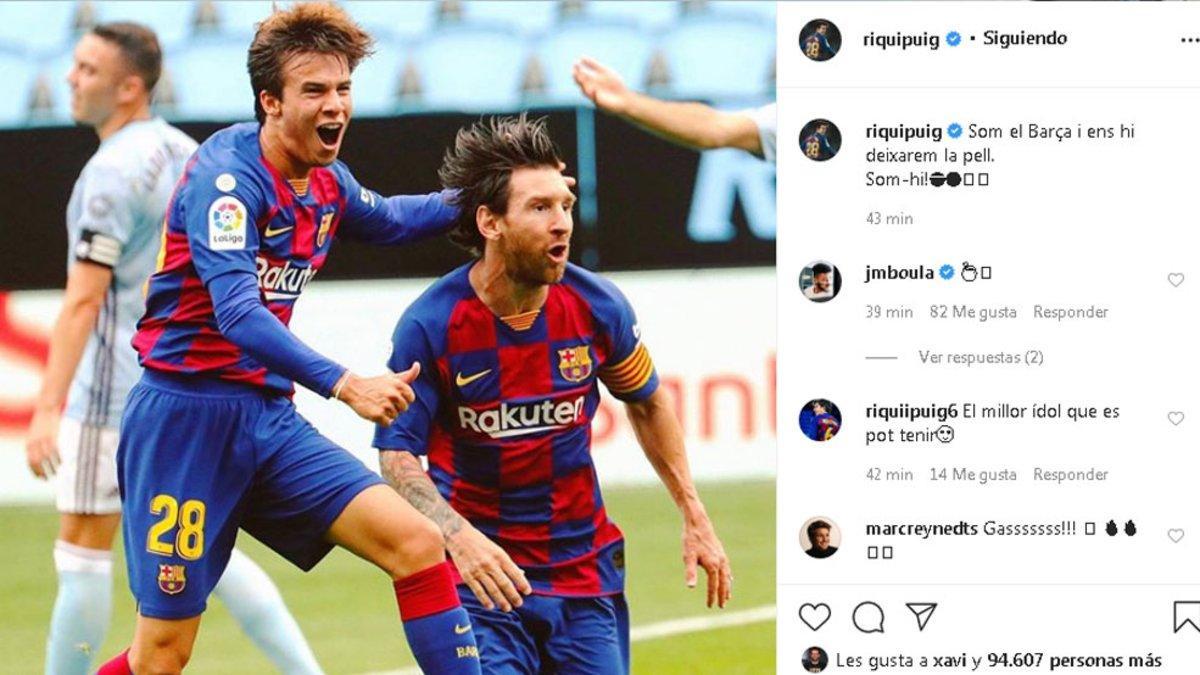 Riqui Puig celebra junto a Messi uno de los tantos de Luis Suárez frente al Celta