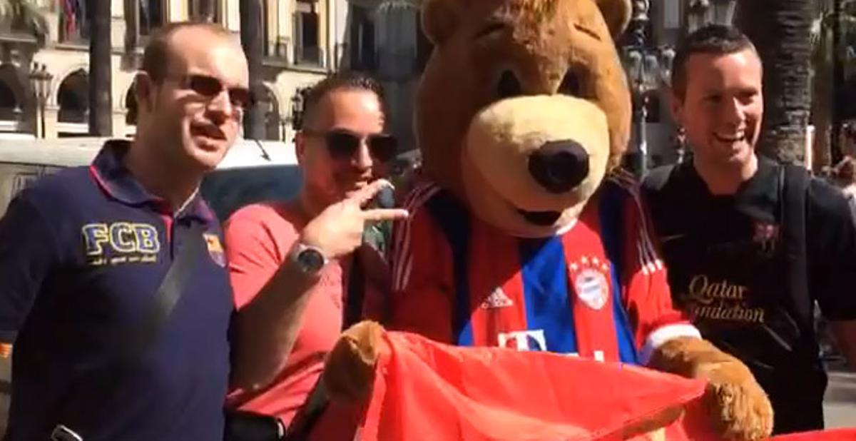 La mascota del Bayern, infiltrada en Barcelona