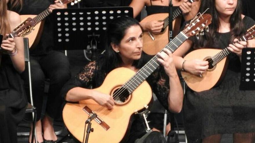 La guitarrista Ana Archilés triunfa en la semana grande de Madeira