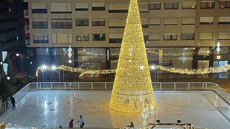 Praza de Portugal presume de pista de hielo