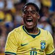 Endrick, durante un partido con Brasil