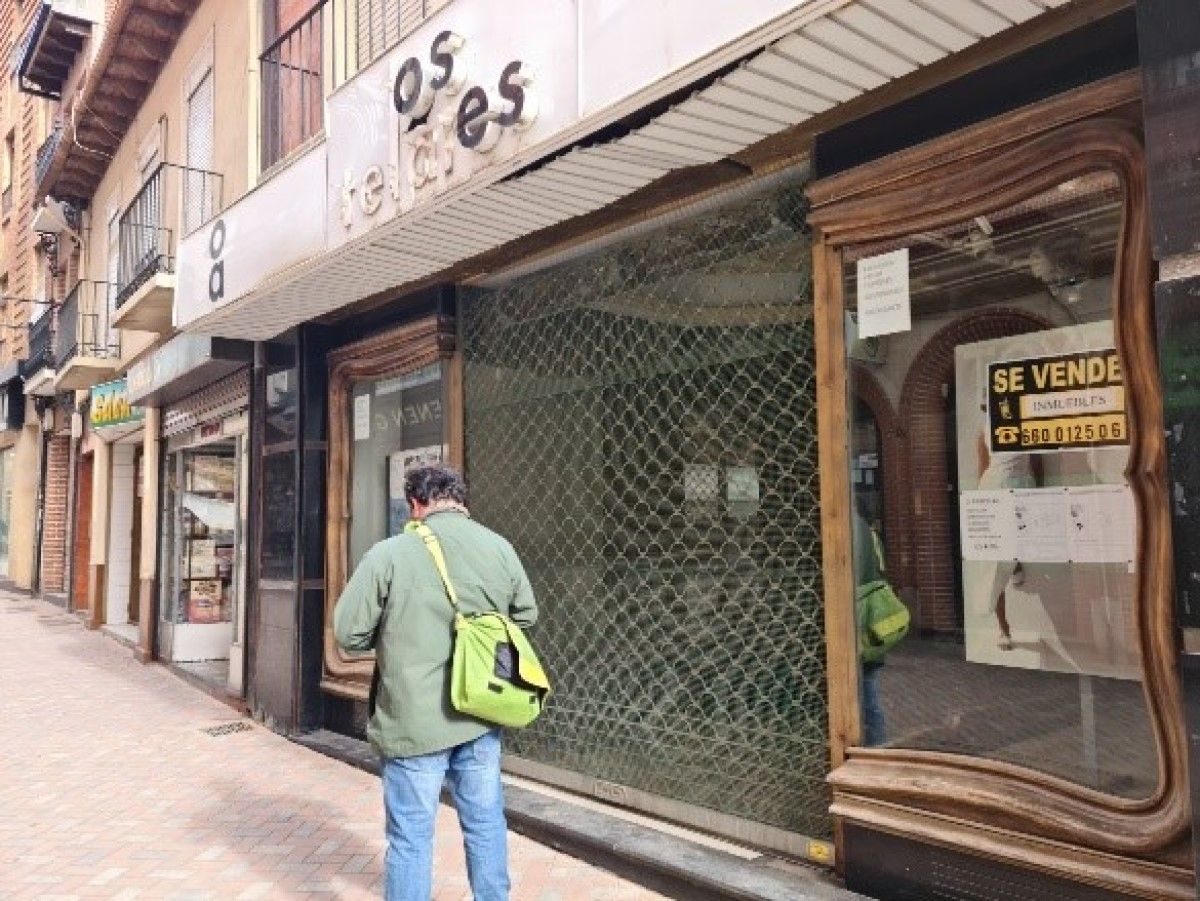 Otro local en las mismas condiciones en la calle Doctor García Muñoz.