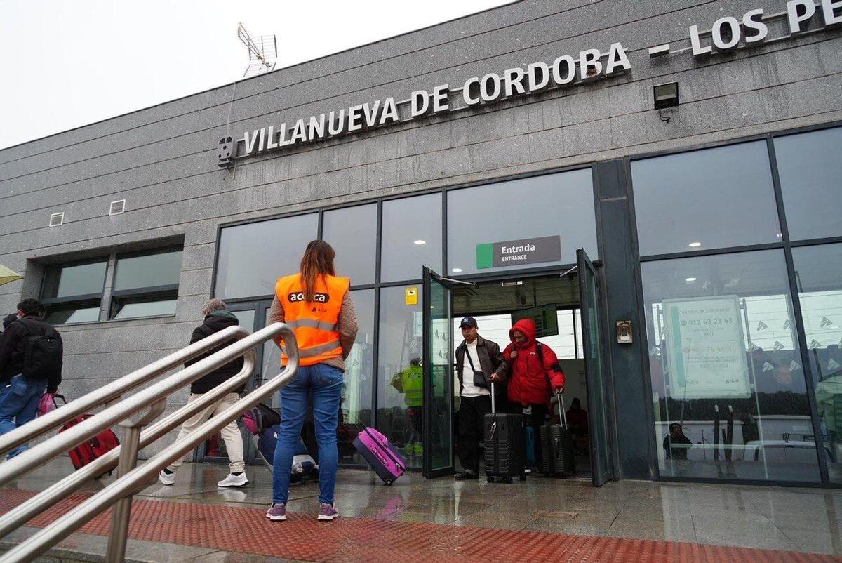 El renacer de la estación de Los Pedroches. El accidente de Adamuz deriva a Villanueva las conexiones de la alta velocidad norte-sur