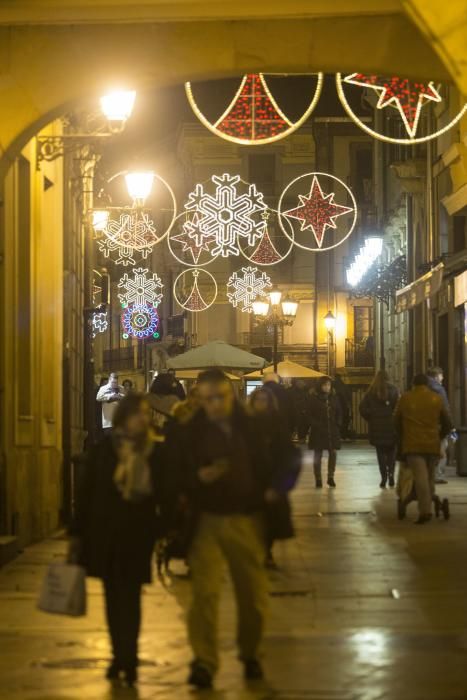 Luces navideñas en Oviedo