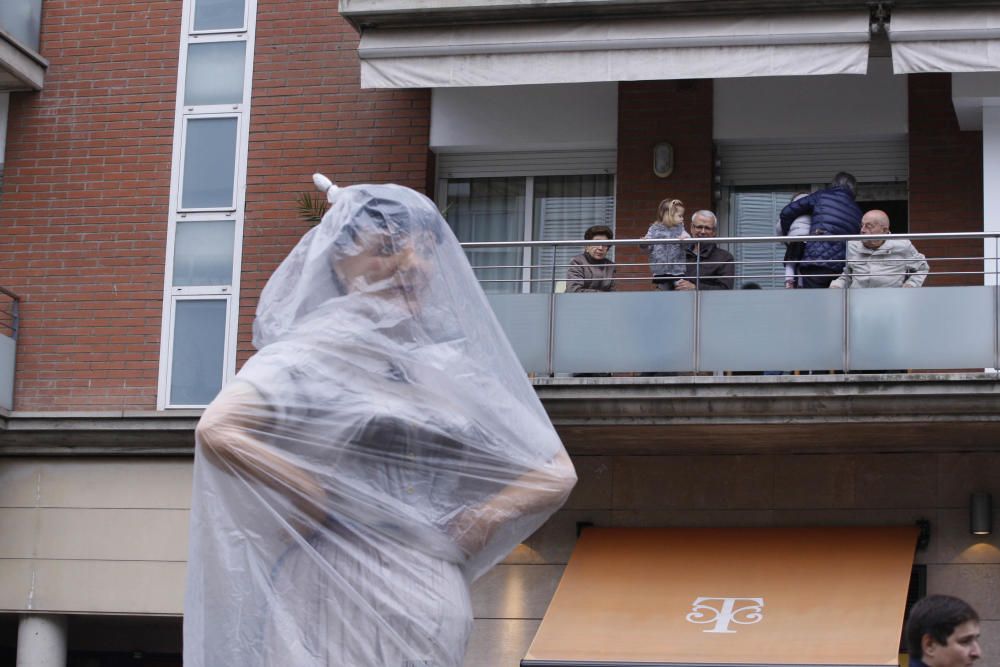 Plantada de gegants i cercavila a Girona