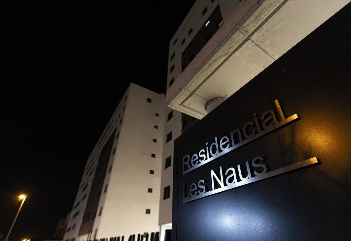 Tensión en el pleno del Ayuntamiento de Alicante por la polémica de las viviendas protegidas