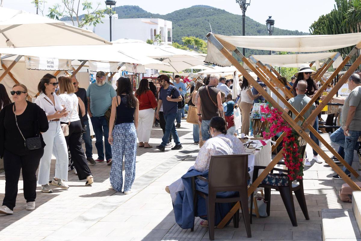 Descubre todas las fotos de la III Feria de la patata ibicenca