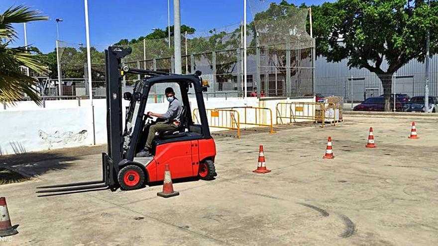 El Ayuntamiento de Puçol visita las instalaciones de Patatas Lázaro | A.S.