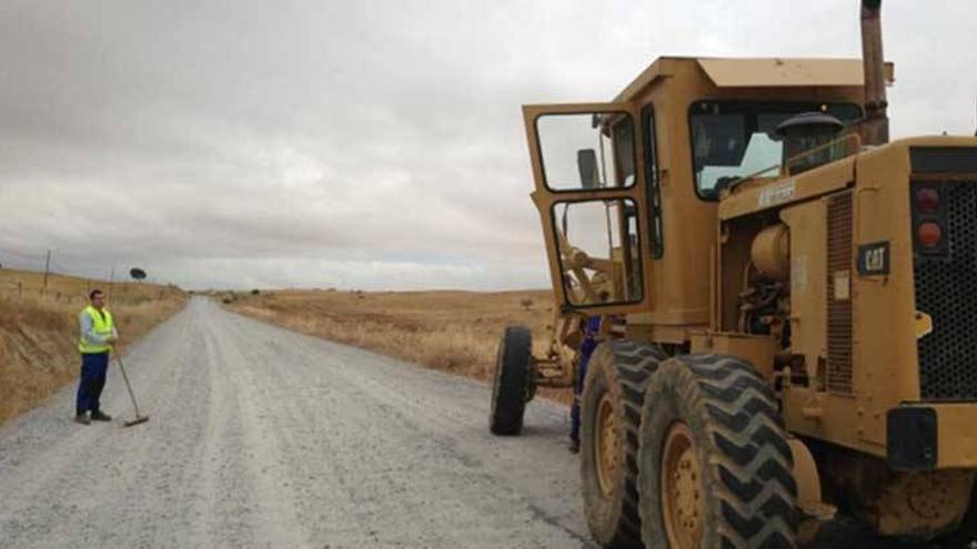 Reanudada la obra de mejora de la carretera de Ibahernando