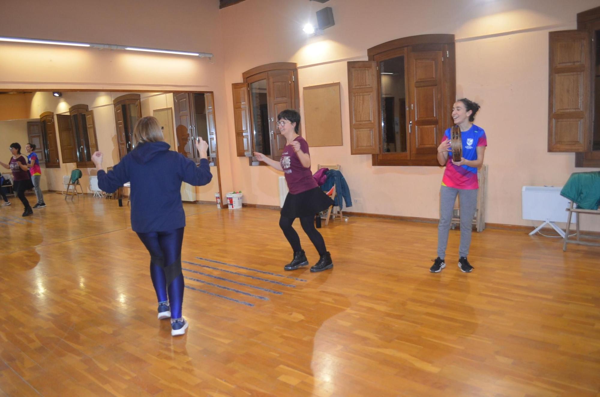 La Escuela de Folklore de Benavente, en plena actividad