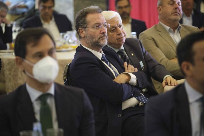 Foro sobre los fondos europeos organizado por el periódico y CaixaBank en el Casino de Santa Cruz de Tenerife.