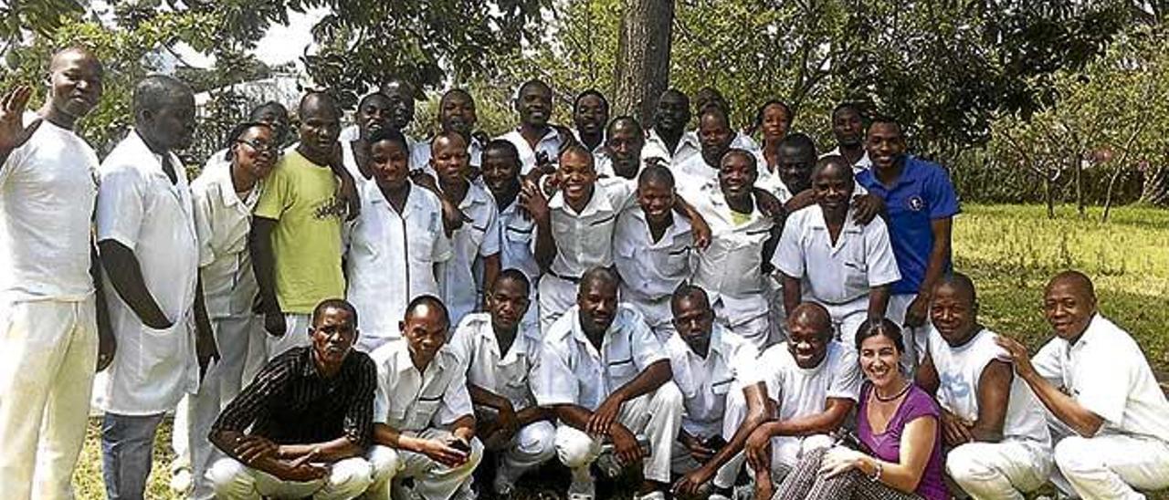 Los nuevos graduados en fisioterapia de Mozambique.