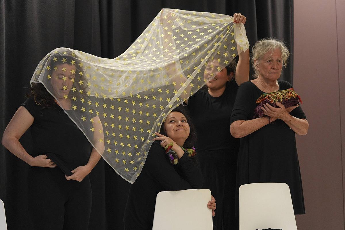 Compartir el dol a través del teatre espontani a Girona