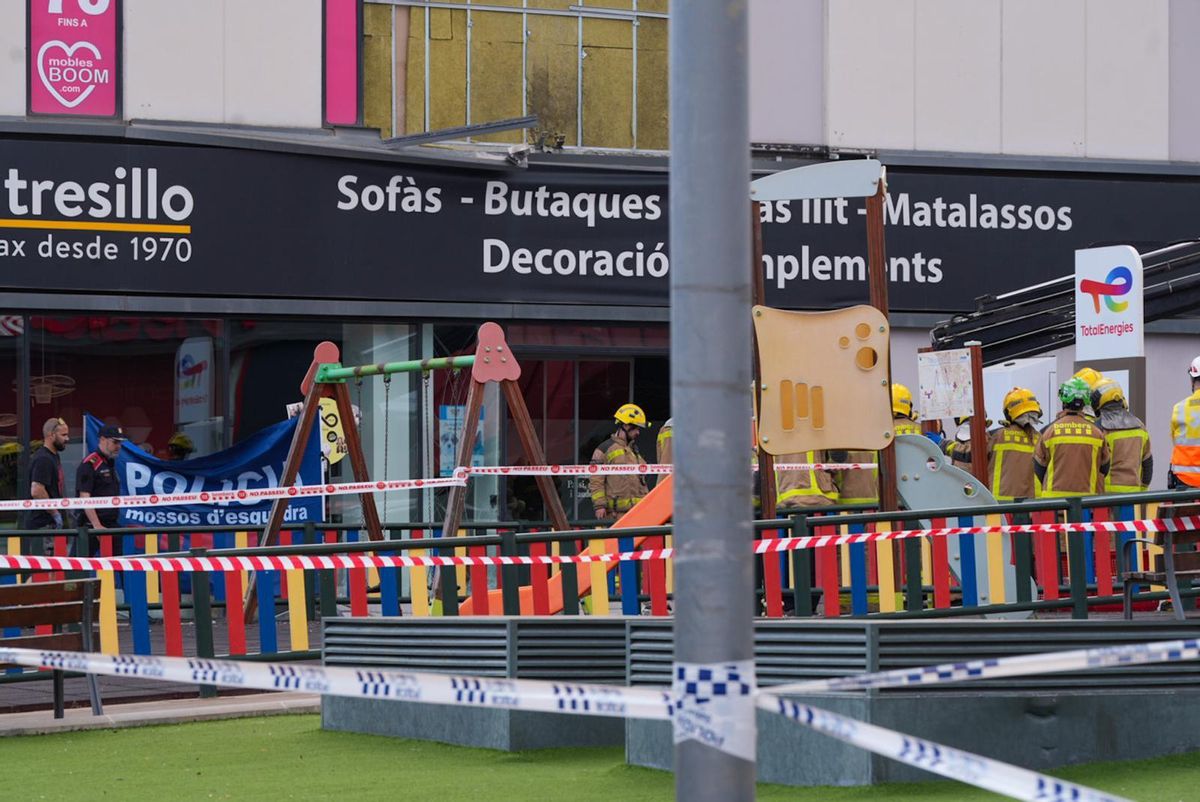 Un muerto por el derrumbe en el Centro Comercial de Sabadell