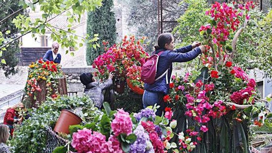 Tant sigui a l&#039;exterior com a l&#039;interior ara arriba el moment de tenir el jardí en condicions.