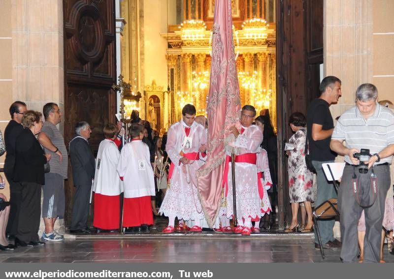 GALERIA FOTOS: Procesión de las Rosarieras en Vila-real