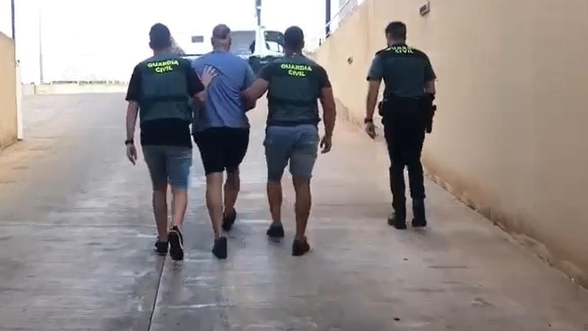 Vídeo: Detenido en Ibiza un miembro de los Ángeles del Infierno que se encontraba huido de la justicia