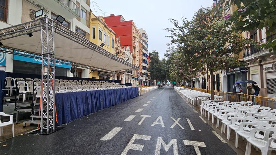 La lluvia obliga a suspender el tradicional Desfile de Resurrección en València