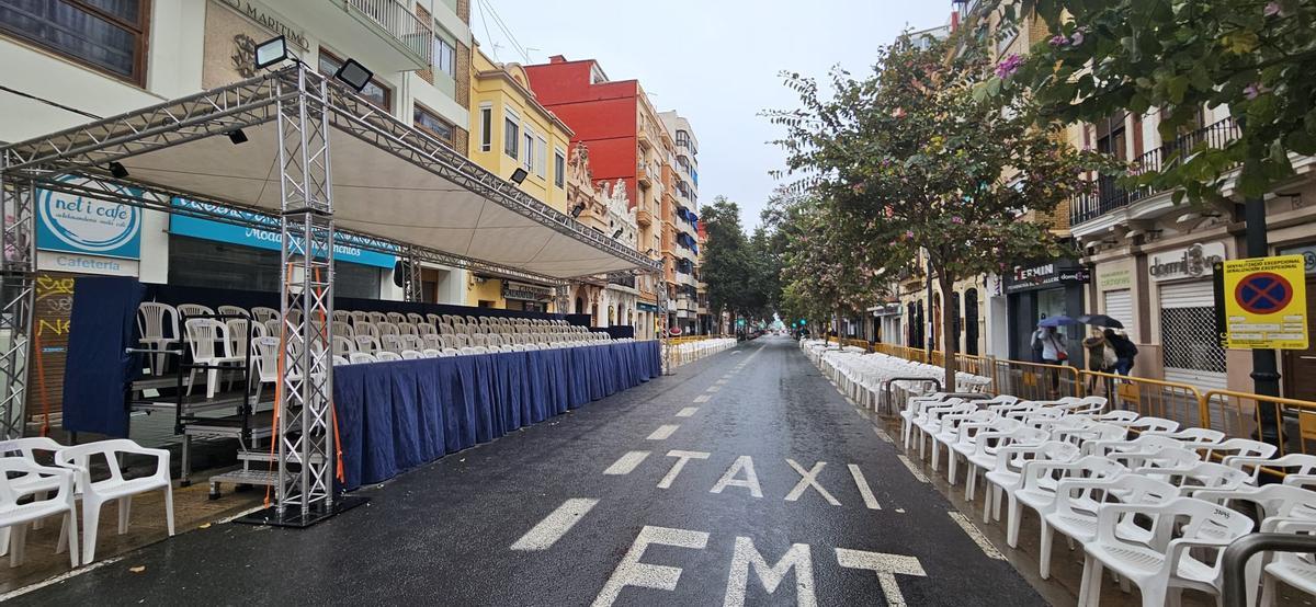 Tribuna de autoridades para el Desfile de Resurrección.