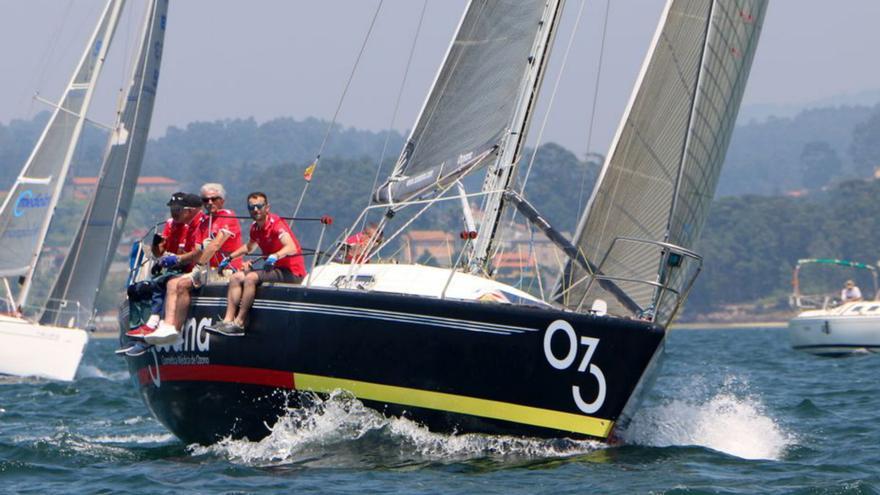 Maracaná, Vagalume y Papanatas, primeros líderes en la Combarro Cruising