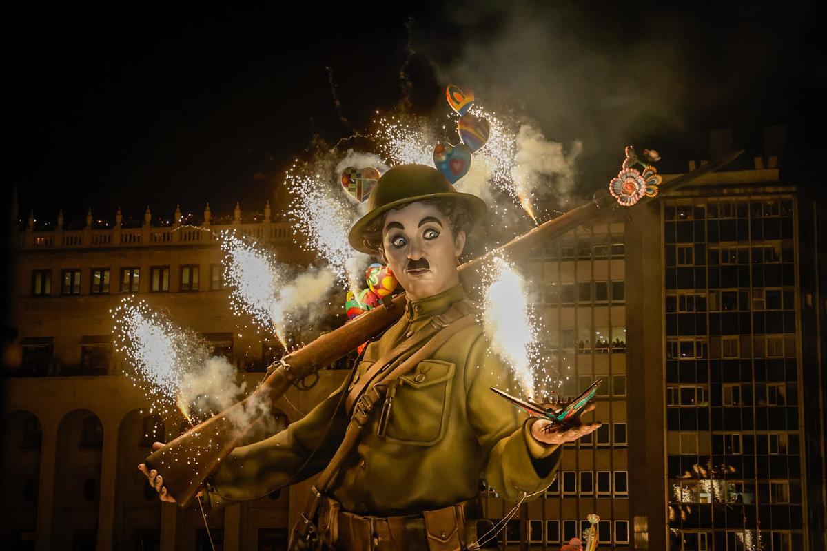 Cremà 2026: Así ha ardido la Falla del Ayuntamiento