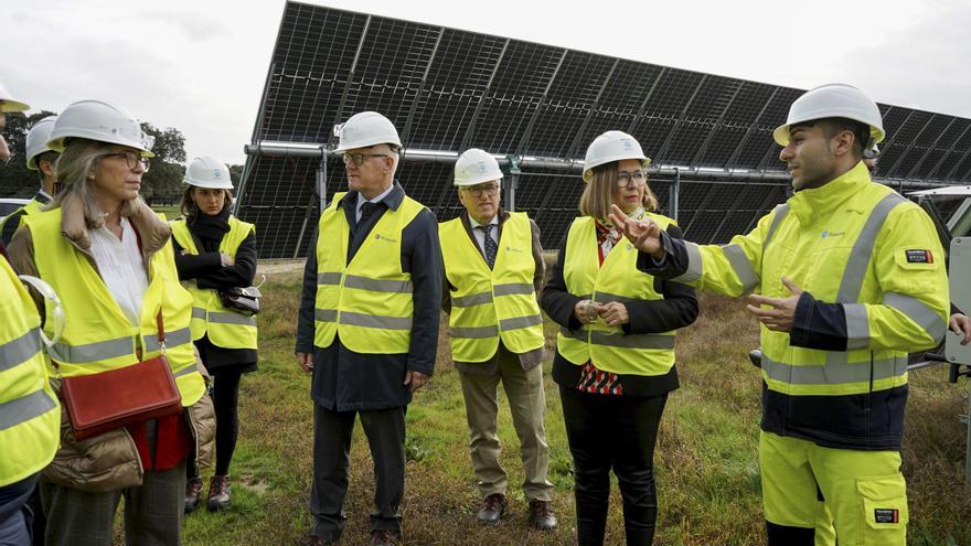 La Junta trabaja para que los beneficios de las fotovoltaicas se queden en Extremadura