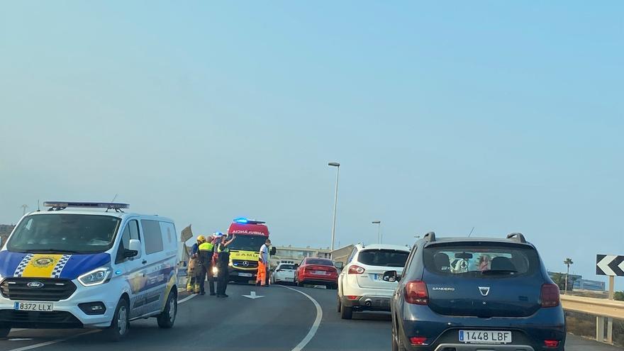 Un motorista de 47 años pierde la vida en un accidente en Alicante