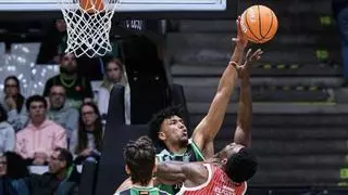 Un ASISA Joventut en cuadro no fue rival para el UCAM Murcia