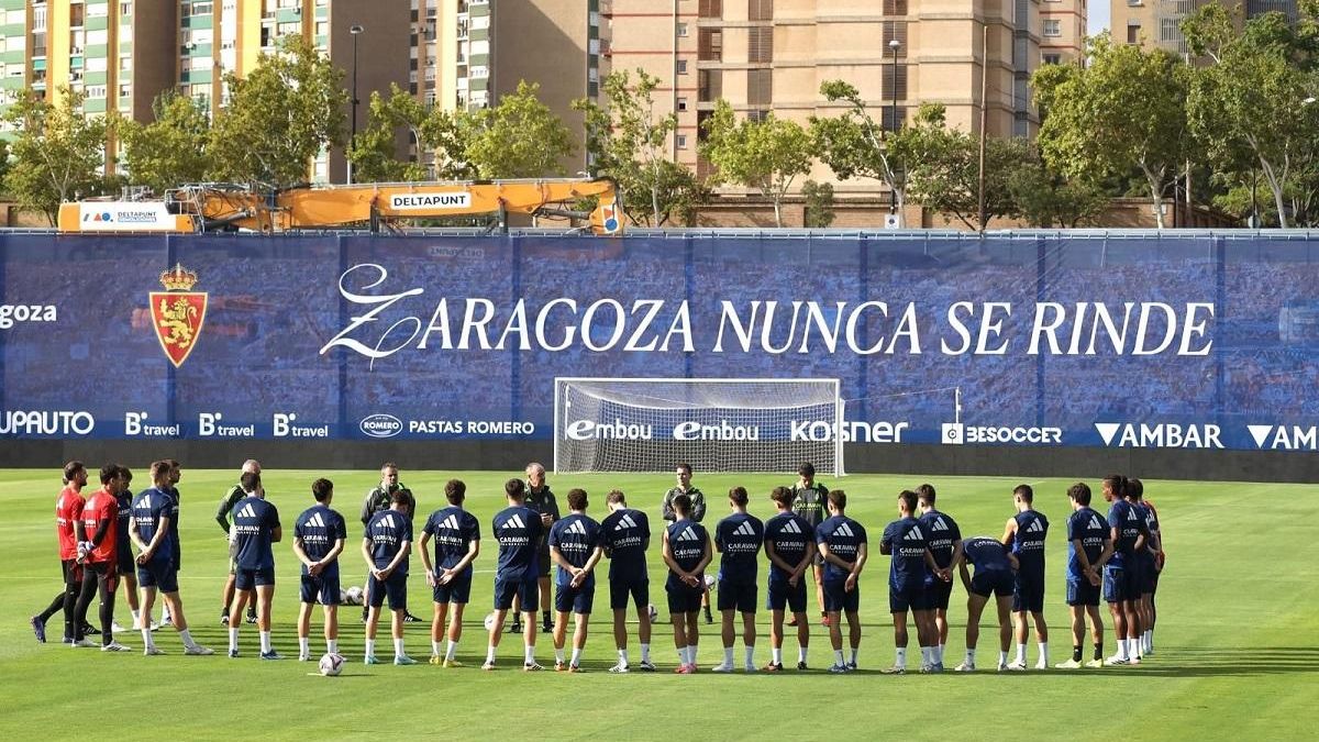 Primer entrenamiento con la lona en el Gol Sur de La Romareda en septiembre del 24