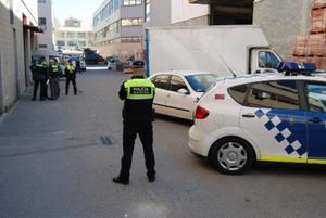 La Policia local de Mataró investiga un prostíbul clandestí al nucli antic