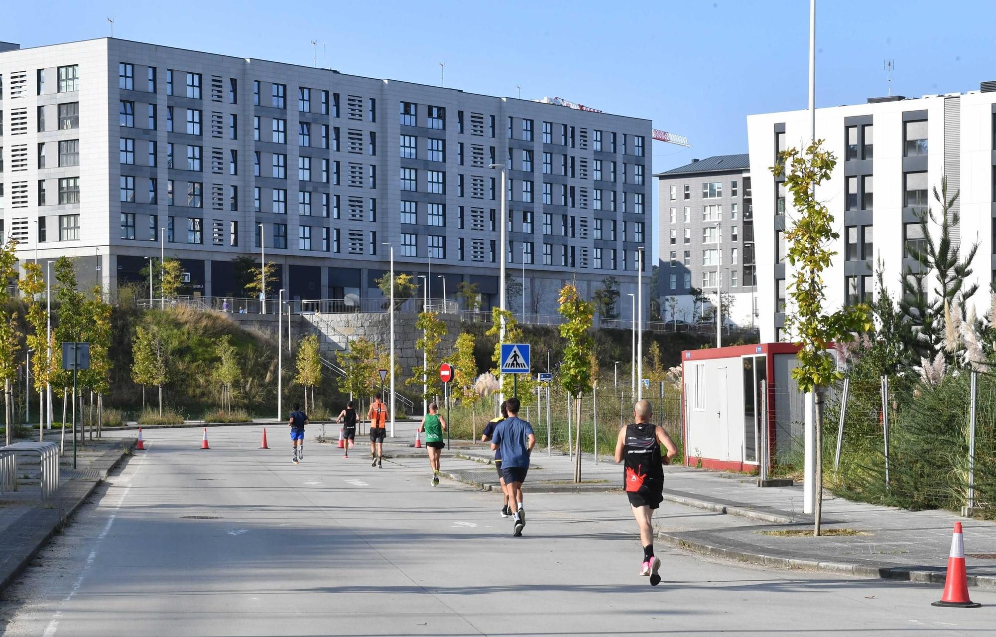 Más de mil corredores completan la carrera popular de Matogrande a Xuxán