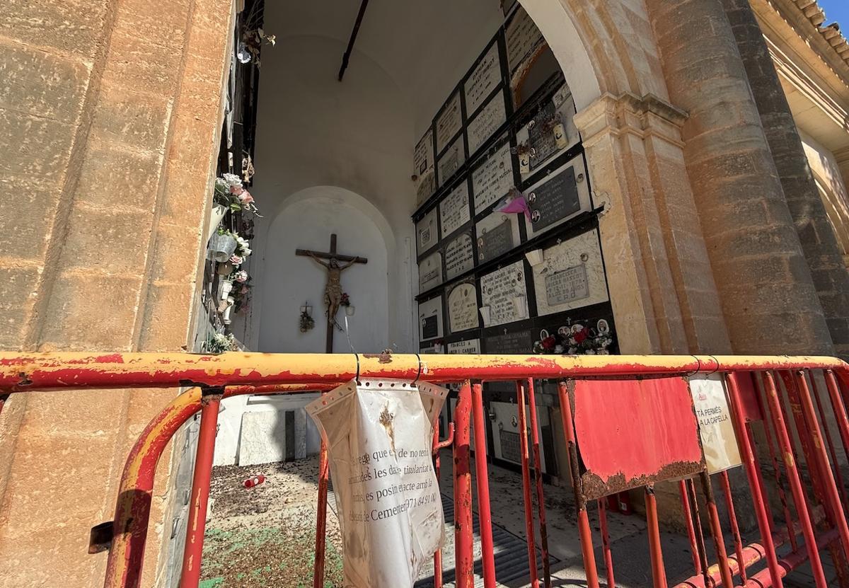 El cementerio de Son Coletes evidencia su lamentable estado de conservación.