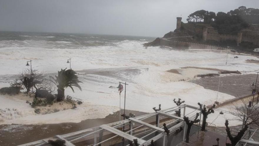 Una imatge del temporal a Tossa de Mar.