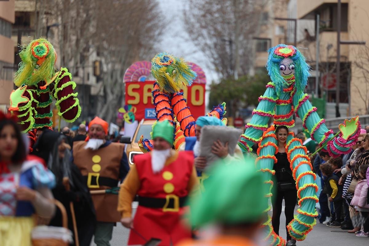 Búscate en las imágenes de la rúa de Carnaval de Ibiza