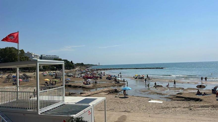 Ein bekannter Strand in Castellón wird nach Feststellung mikrobiologischer Verunreinigung im Wasser gesperrt