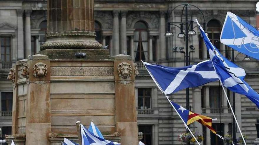 Una &quot;estelada&quot;, en una concentración en Glasgow.