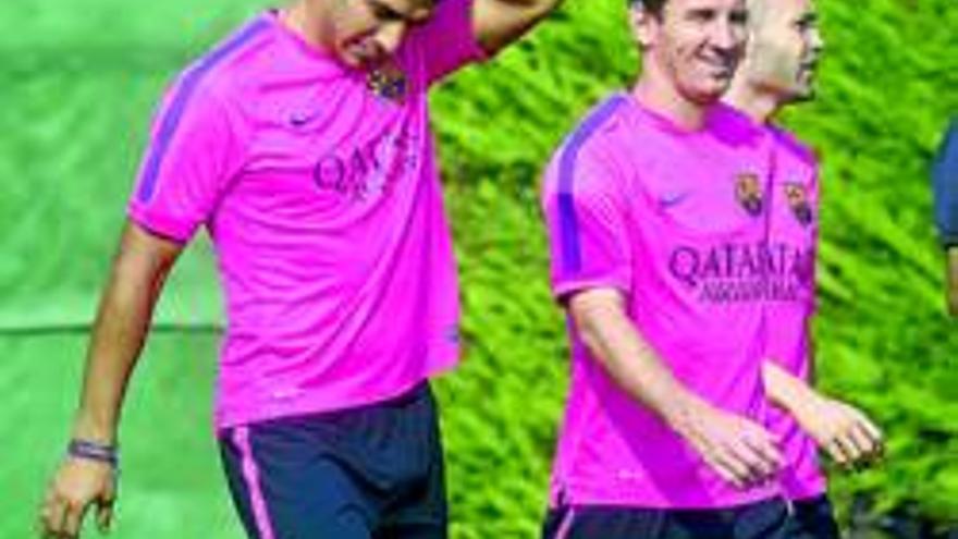 Leo Messi celebra el &#039;fichaje&#039; del uruguayo Luis Suárez